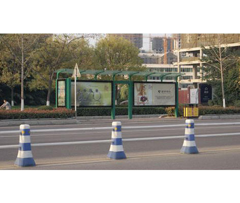 公交車(chē)站臺(tái)